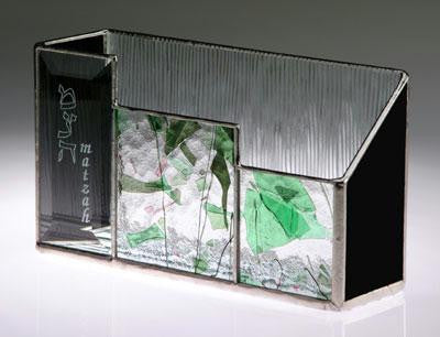 Glass Matzah Trays and Matzah Holders - Spring Matzah Holder I Hebrew & English (as shown)