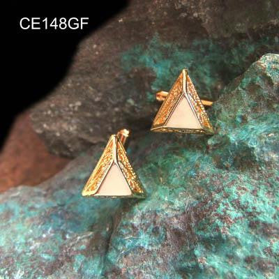 Men's Jewelry - Goldplated Triangular Cufflinks