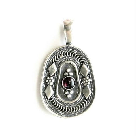 Ethnic Pendants and Pins - Oval Ethnic Pendant Garnet