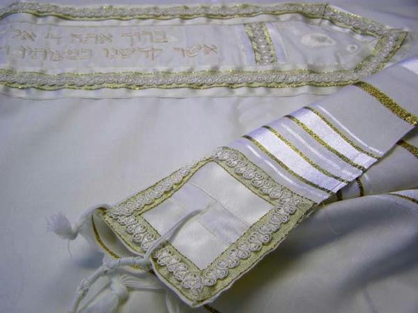 Classic Men's Tallits - Classic Golden Wool Tallit - Custom Made