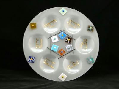 Glass Seder Plates - 12 Tribes Round Seder Plate